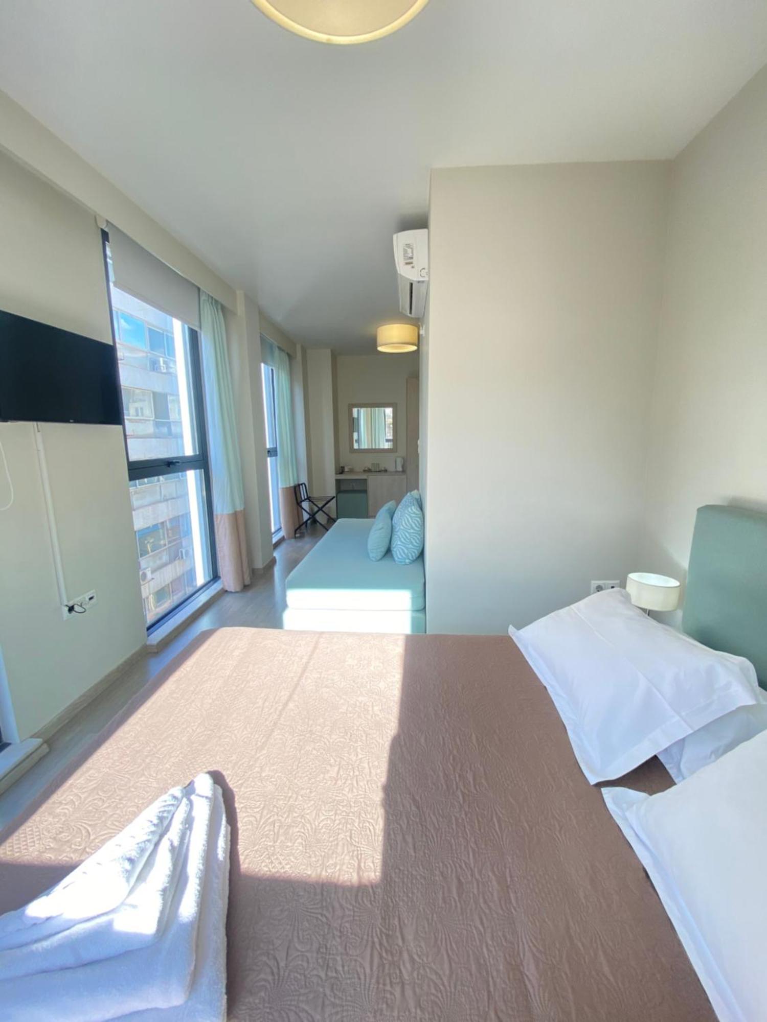 Tins Hotel City - Афины Экстерьер фото