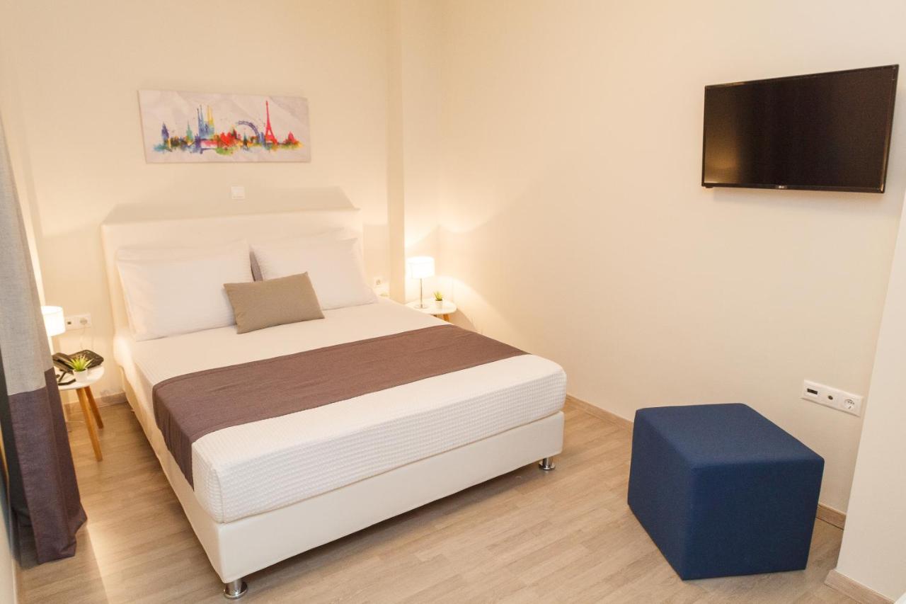 Tins Hotel City - Афины Экстерьер фото